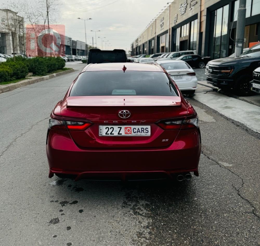 تۆیۆتا کامری